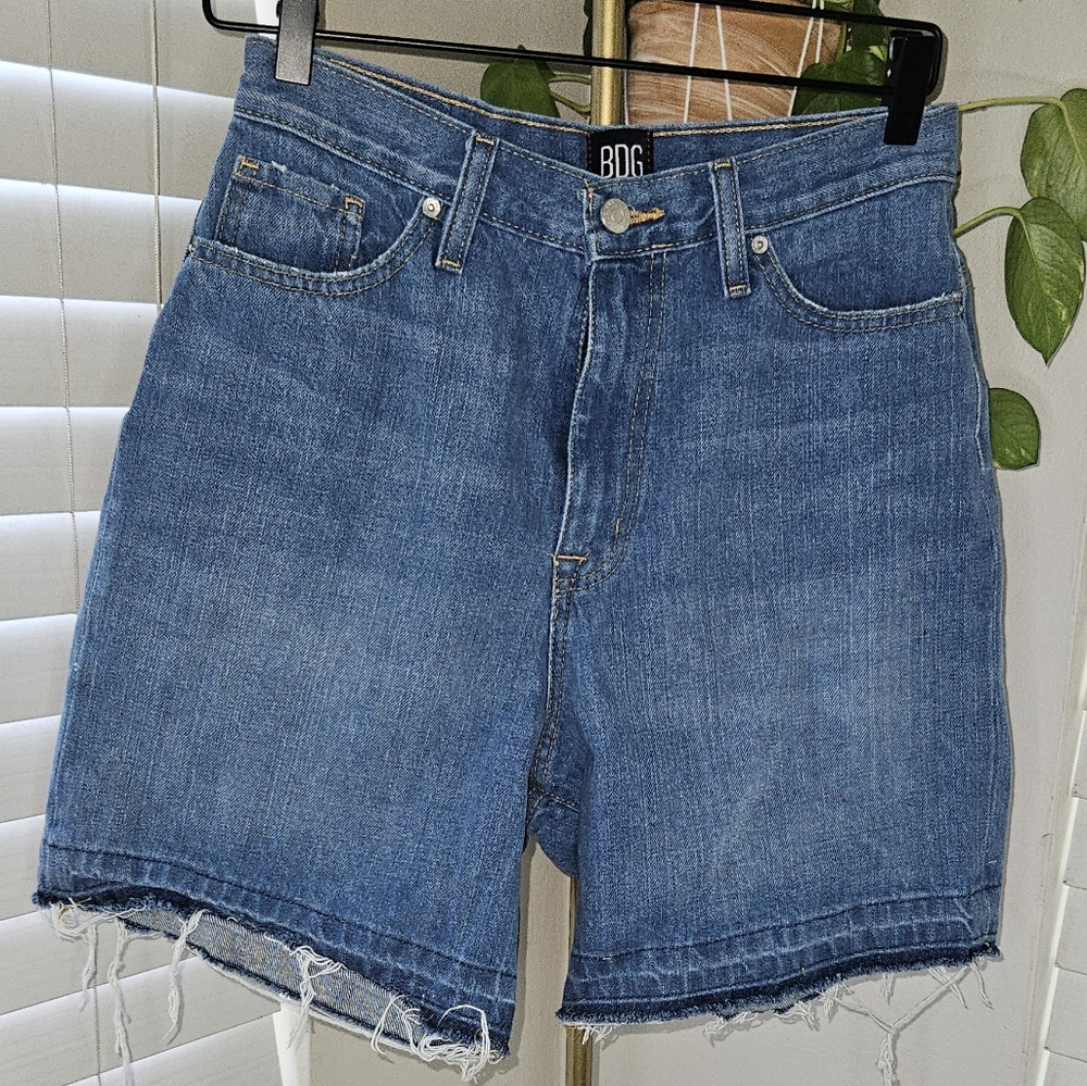 BDG Urban Outfitters High Rise Raw Hem Denim Shorts - Medium Wash - 27